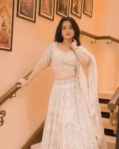 Escort Sikar